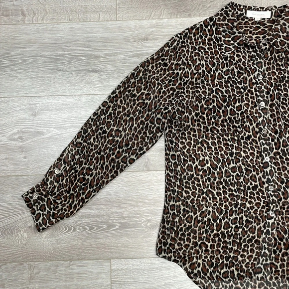 Two by Vince Camuto Long Sleeve Sheer Leopard Print Button Down High Low Top S - Picture 6 of 16